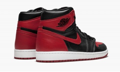 AIR JORDAN 1 BANNED