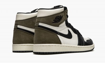 Jordan 1 Retro High Dark Mocha (GS) 