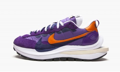 Nike Vaporwaffle sacai Dark Iris