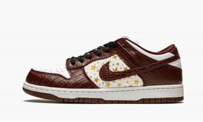 Nike SB Dunk Low Supreme Stars Barkroot Brown (2021)